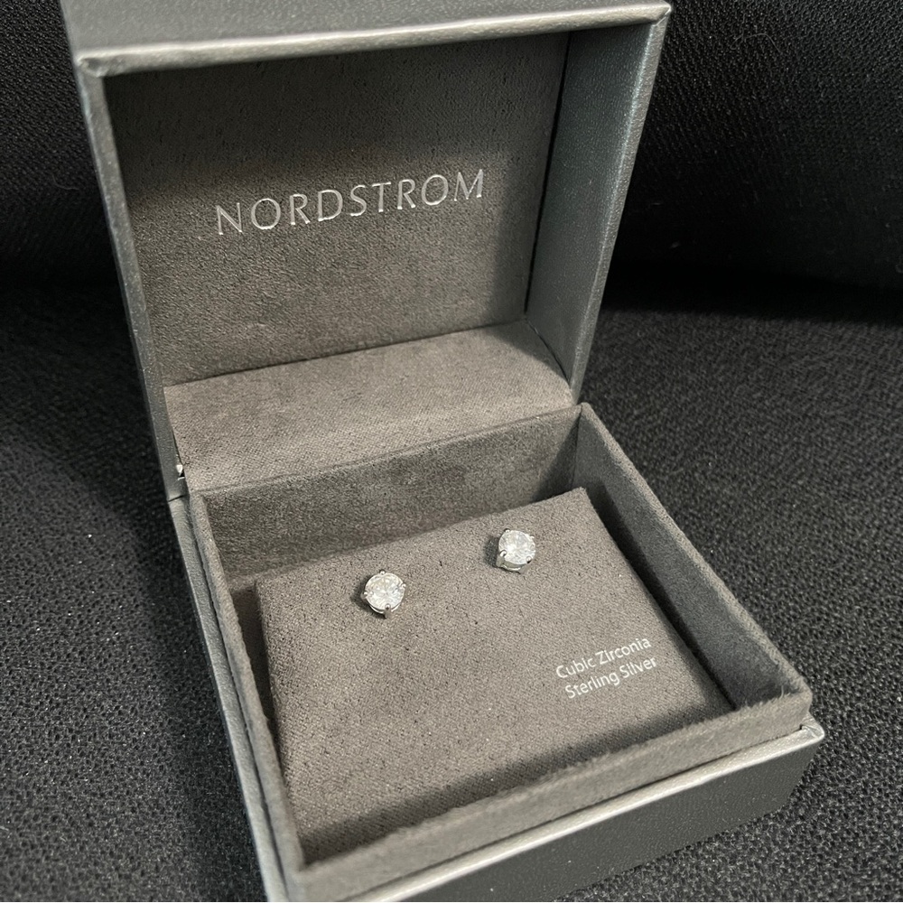 Nordstrom Cubic Zirconia Stud Earrings - Silver 1/4” Diameter